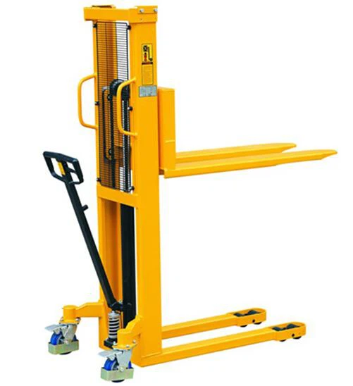 Alat Angkat Barang di Gudang Modern Efisien