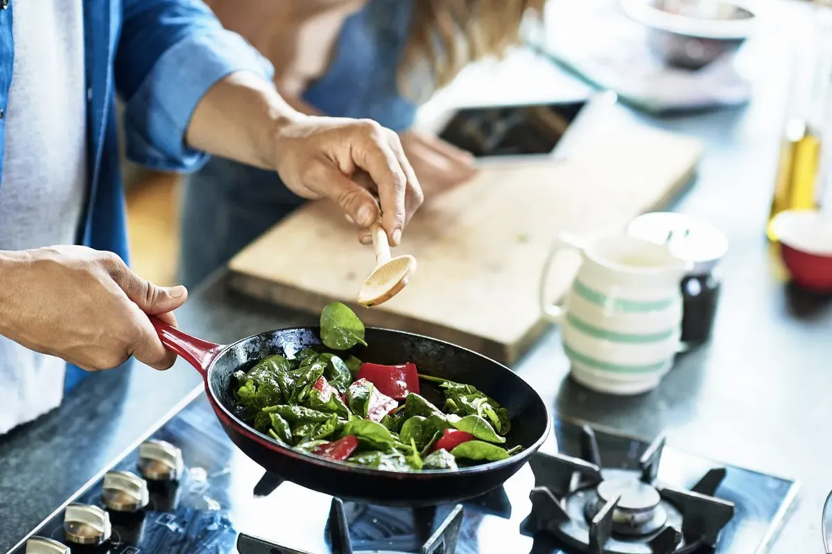 Tips Membuat Masakan Lebih Lezat dengan Bahan Sederhana